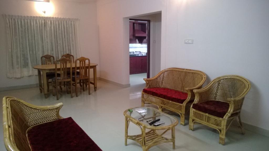 Indeevaram Apartments Kovalam Bilik gambar
